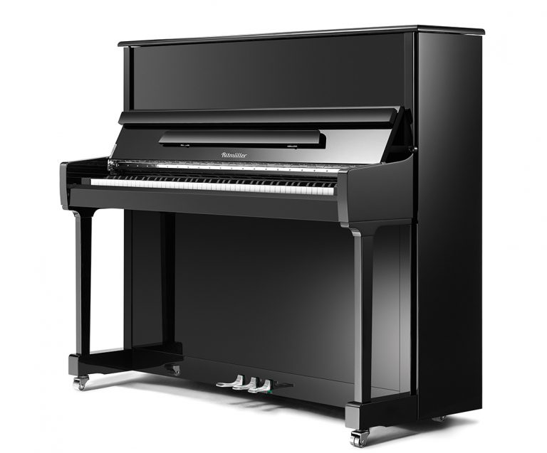 RS130 Upright Piano